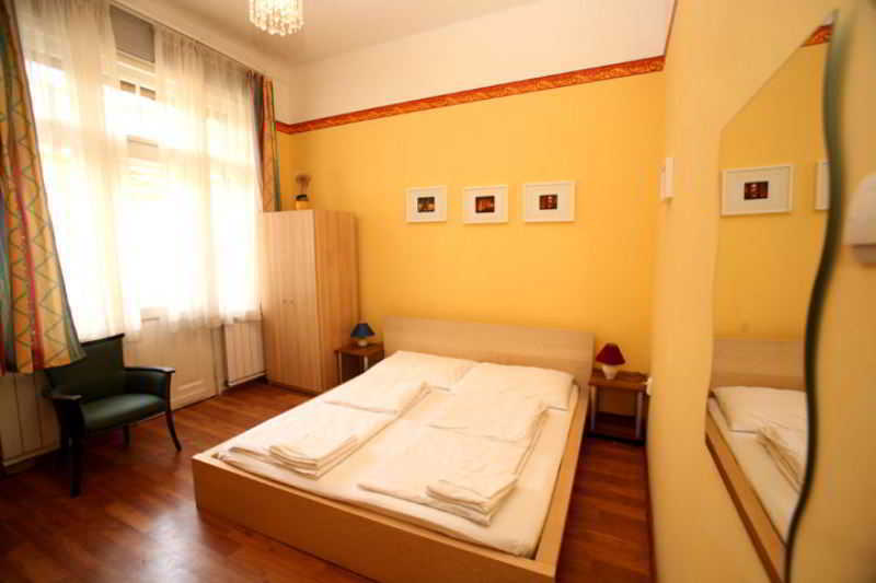 Club Apartments & Rooms بودابست المظهر الخارجي الصورة